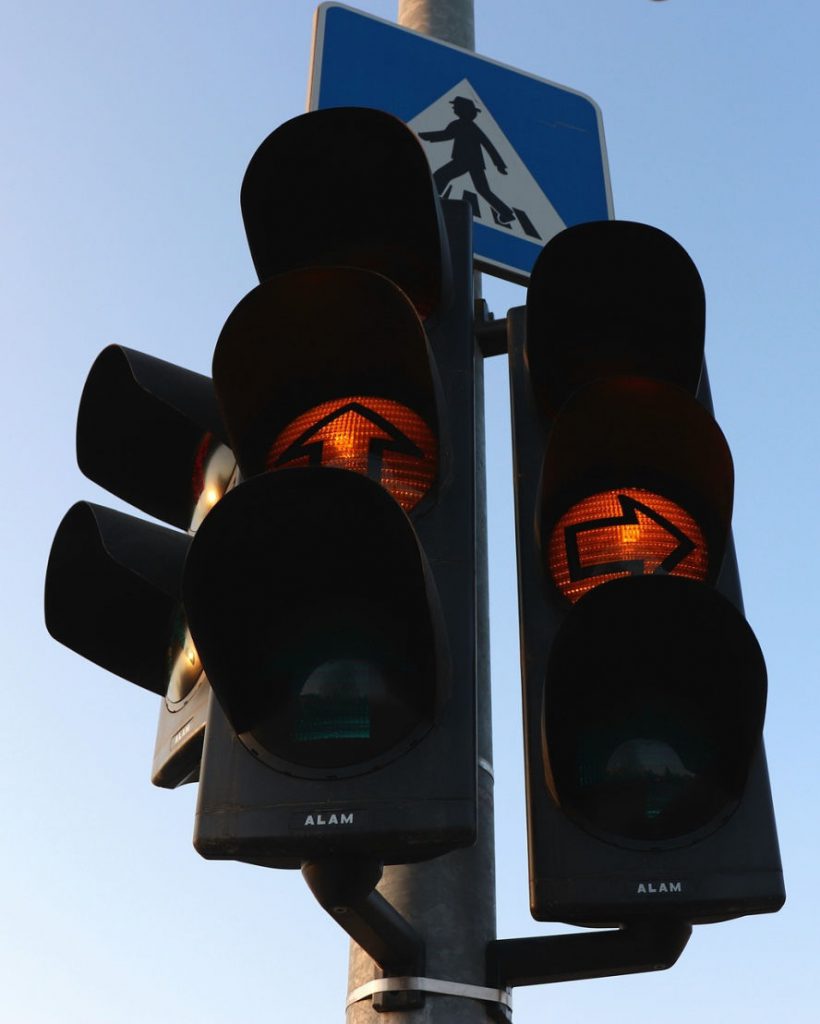 Ampel zeigt Rotlicht.