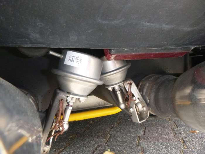 Manipulierte Auspuffanlage